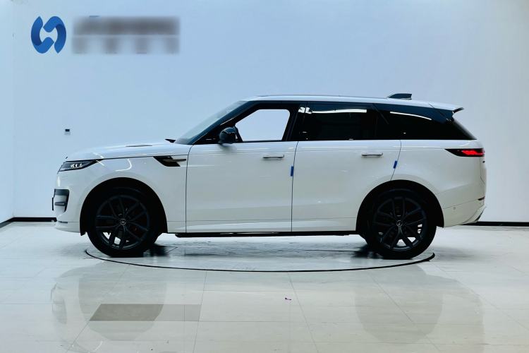 Used Land Rover Range Sport 2024 400PS Dynamic SE Exterior 2