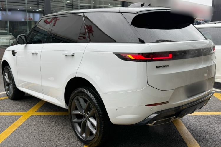 Used Land Rover Range Sport 2024 400PS Dynamic HSE Exterior 3