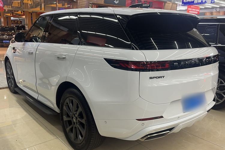 Used Land Rover Range Sport 2024 400PS Dynamic SE Exterior 5