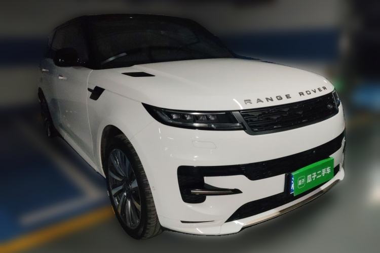Used Land Rover Range Sport 2024 400PS Dynamic SE Front Right 45 Deg