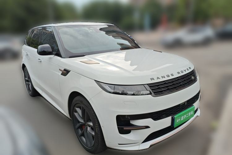 Used Land Rover Range Sport 2024 400PS Dynamic HSE Front Right 45 Deg