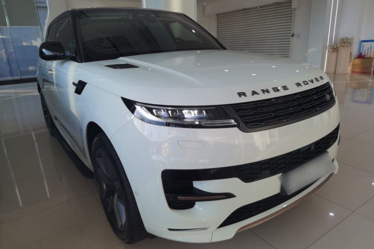 Used Land Rover Range Sport 2024 400PS Dynamic SE Front Right 45 Deg