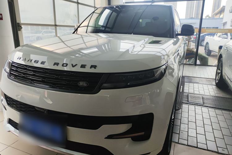 Used Land Rover Range Sport 2024 400PS Dynamic SE Front
