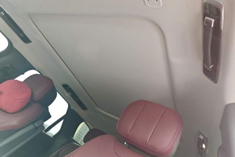 Used Land Rover Range Sport 2024 400PS Dynamic HSE Headliner