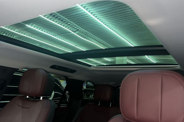Used Land Rover Range Sport 2024 400PS Dynamic SE Headliner