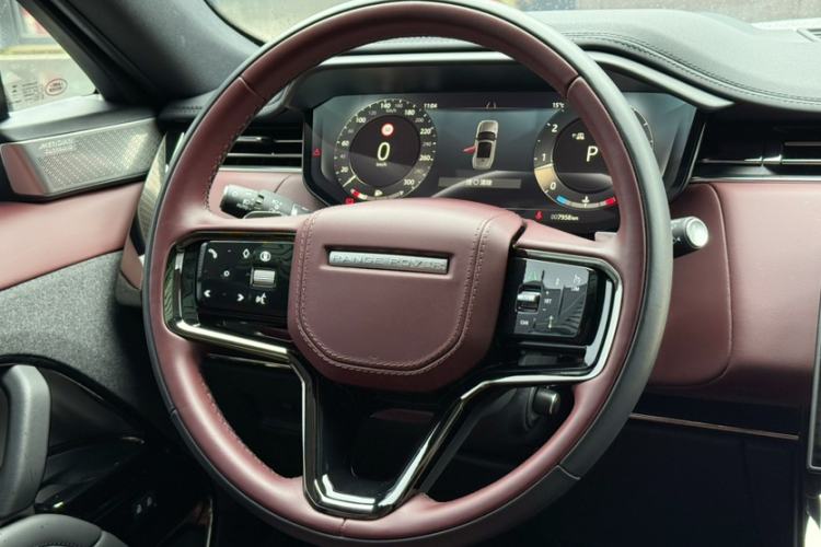 Used Land Rover Range Sport 2024 400PS Dynamic HSE Interior 2