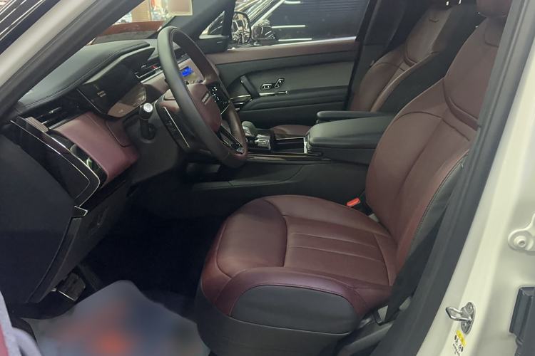 Used Land Rover Range Sport 2024 400PS Dynamic SE Left Front Seat