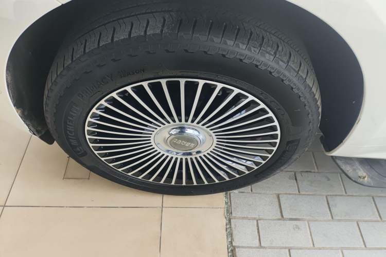 Used Land Rover Range Sport 2024 400PS Dynamic SE Left Front Wheel Hub