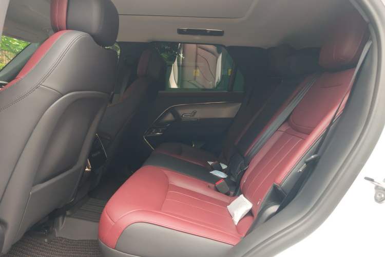Used Land Rover Range Sport 2024 400PS Dynamic SE Left Rear Seat