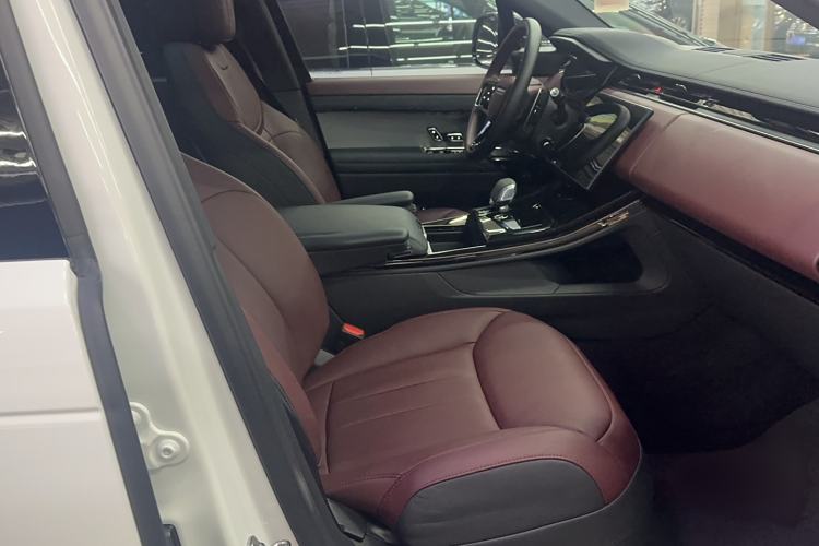 Used Land Rover Range Sport 2024 400PS Dynamic SE Right Front Seat