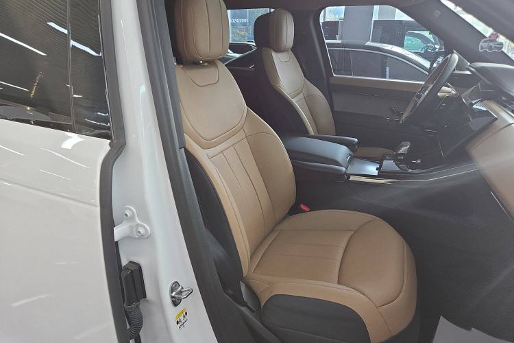 Used Land Rover Range Sport 2024 400PS Dynamic SE Right Front Seat