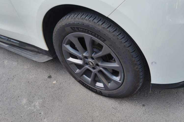 Used Land Rover Range Sport 2024 400PS Dynamic SE Right Front Wheel Hub