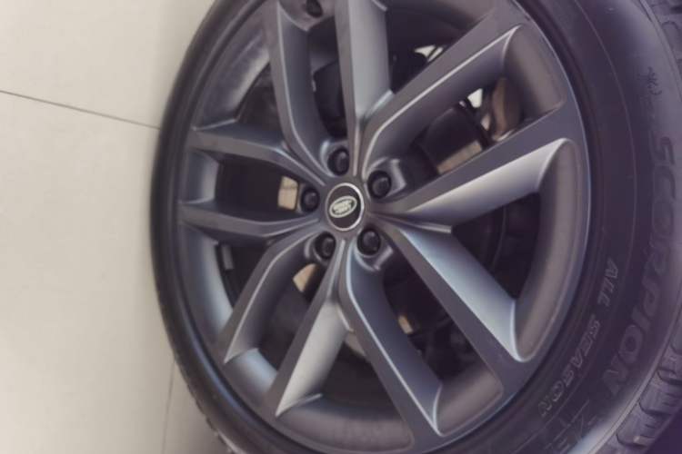 Used Land Rover Range Sport 2024 400PS Dynamic SE Right Rear Wheel Hub