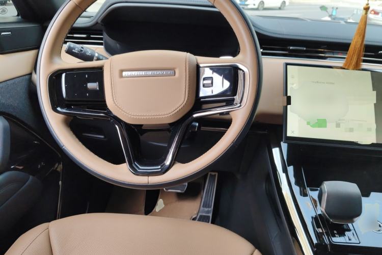 Used Land Rover Range Sport 2024 400PS Dynamic SE Steering Wheel