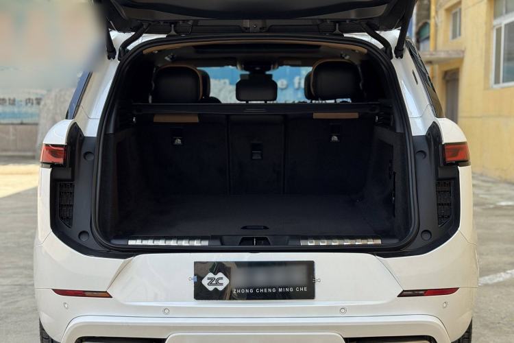 Used Land Rover Range Sport 2024 400PS Dynamic SE Trunk