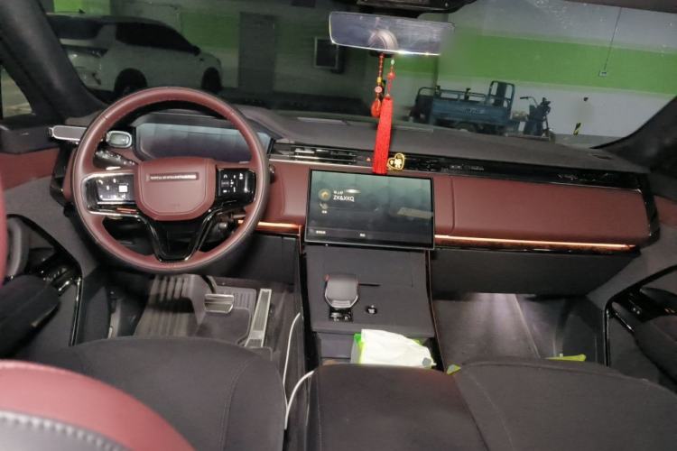 Used Land Rover Range Sport 2025 400 PS Dynamic SE Center Console