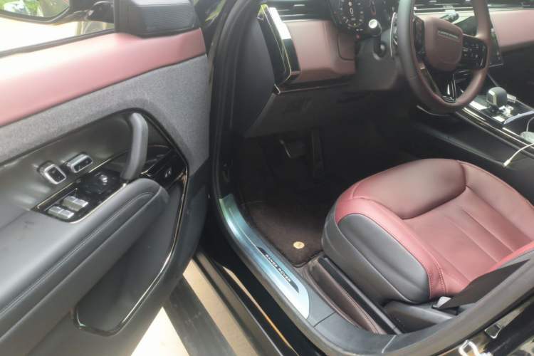 Used Land Rover Range Sport 2025 400PS Dynamic HSE Driver Seat