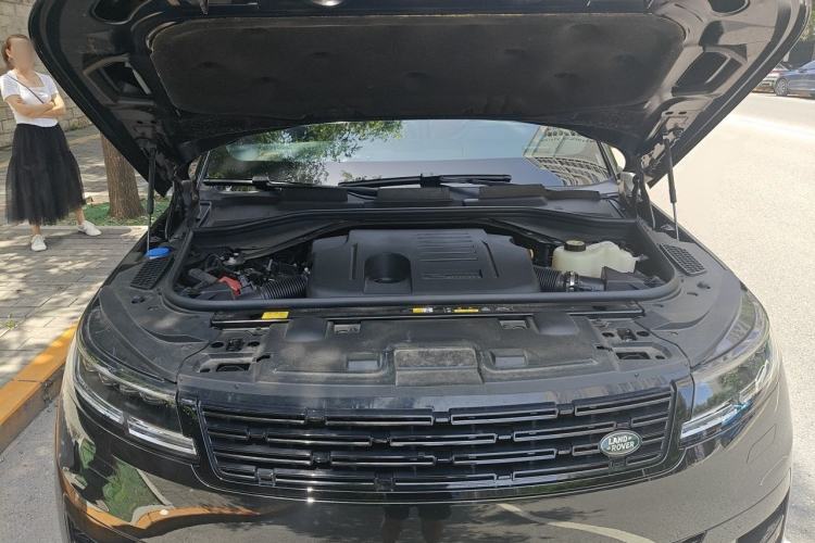 Used Land Rover Range Sport 2025 400PS Stealth Edition Engine Bay