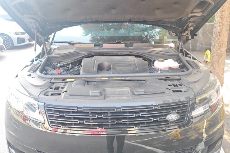 Used Land Rover Range Sport 2025 400 PS Flagship Version Engine Bay