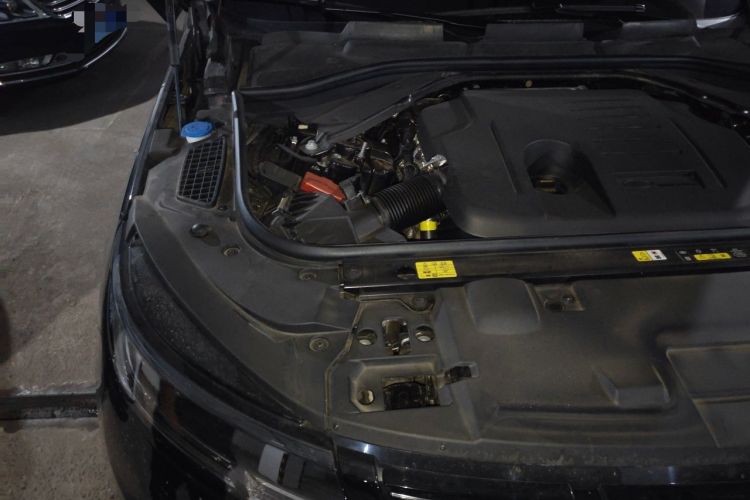 Used Land Rover Range Sport 2025 400PS Stealth Edition Engine Bay Right