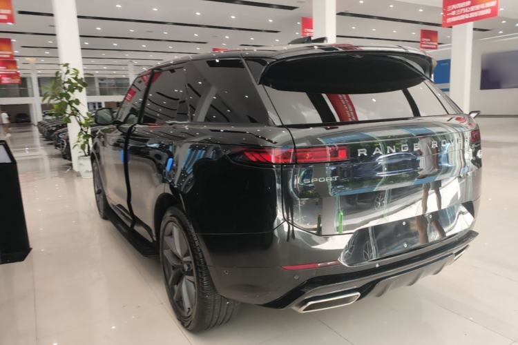Used Land Rover Range Sport 2025 400 PS Dynamic SE Exterior 2