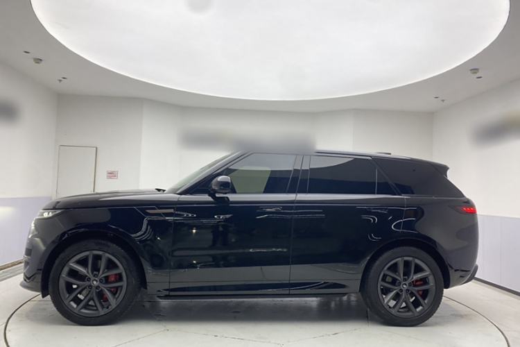 Used Land Rover Range Sport 2025 400 PS Dynamic SE Exterior 3
