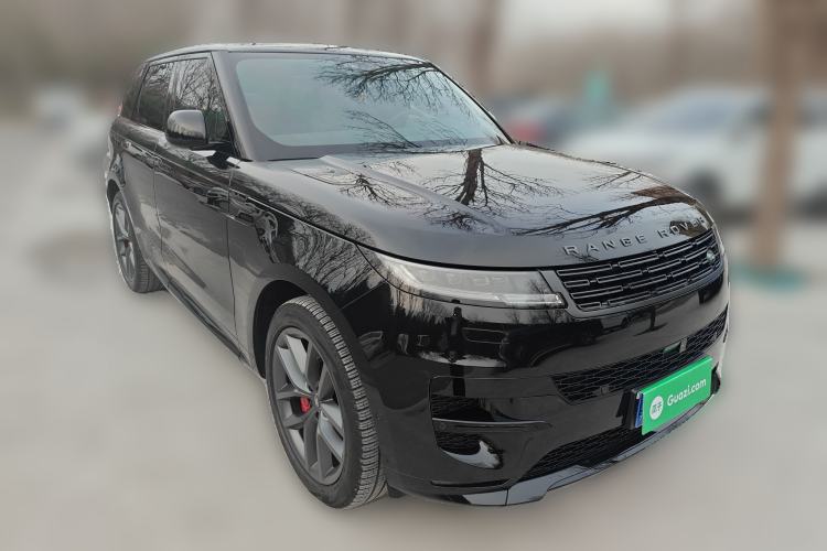 Used Land Rover Range Sport 2025 400 PS Dynamic SE Front Right 45 Deg