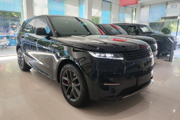 Used Land Rover Range Sport 2025 400 PS Dynamic SE Front Right 45 Deg