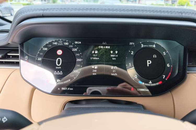 Used Land Rover Range Sport 2025 400 PS Dynamic SE Instrument Cluster