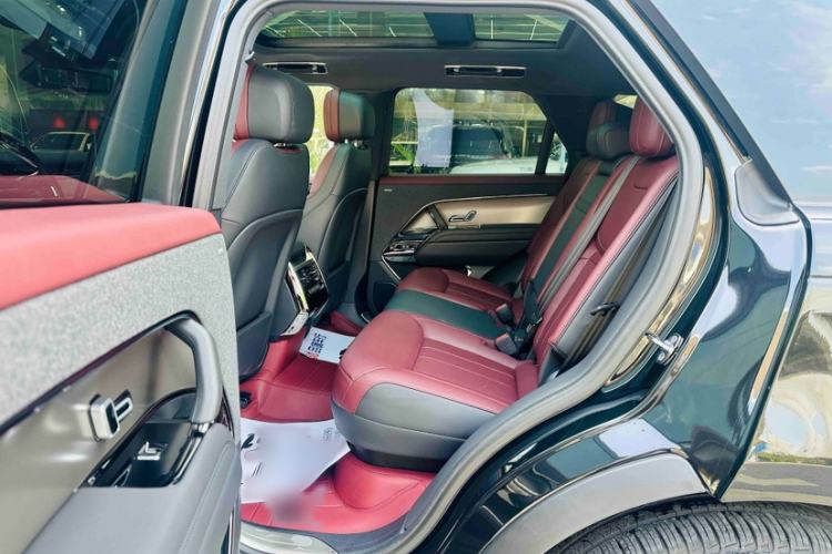 Used Land Rover Range Sport 2025 400 PS Dynamic SE Interior 1