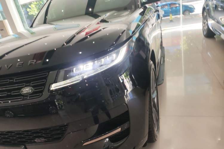 Used Land Rover Range Sport 2025 400 PS Dynamic SE Left Front Headlight