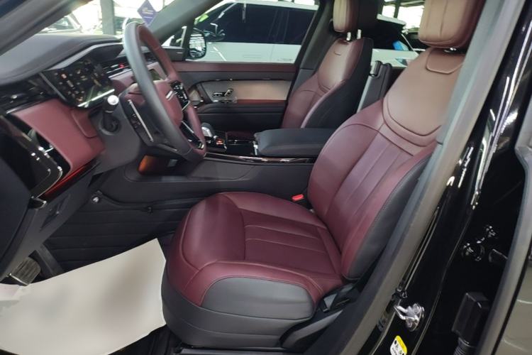 Used Land Rover Range Sport 2025 400 PS Dynamic SE Left Front Seat