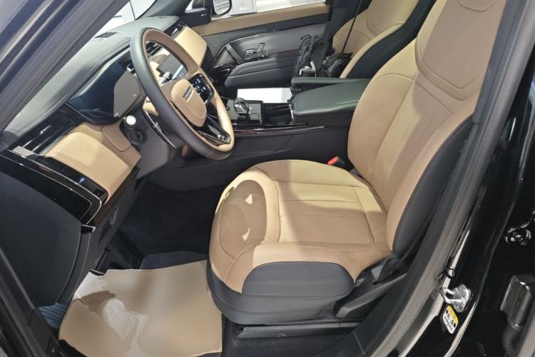 Used Land Rover Range Sport 2025 400 PS Dynamic SE Left Front Seat