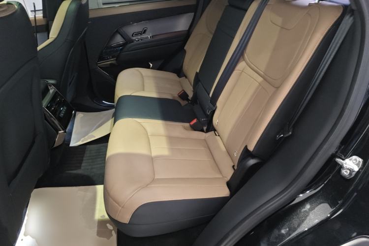 Used Land Rover Range Sport 2025 400 PS Dynamic SE Left Rear Seat