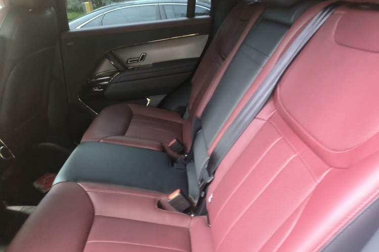 Used Land Rover Range Sport 2025 400PS Dynamic HSE Left Rear Seat