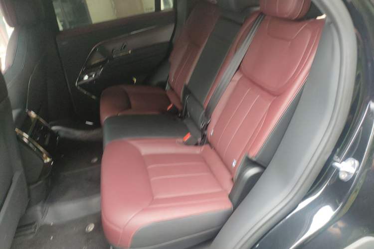 Used Land Rover Range Sport 2025 400PS Stealth Edition Left Rear Seat