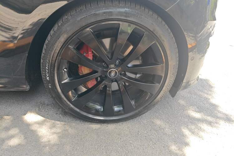 Used Land Rover Range Sport 2025 400PS Stealth Edition Right Front Wheel Hub