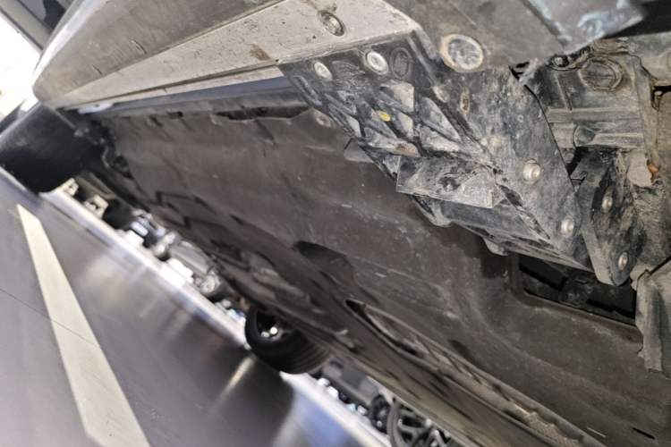 Used Land Rover Range Sport 2025 400 PS Dynamic SE Right Side Sill