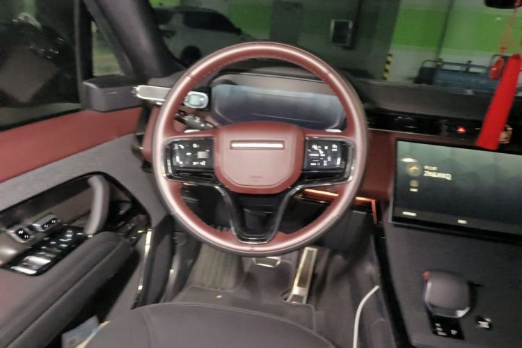 Used Land Rover Range Sport 2025 400 PS Dynamic SE Steering Wheel