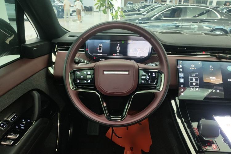 Used Land Rover Range Sport 2025 400 PS Dynamic SE Steering Wheel