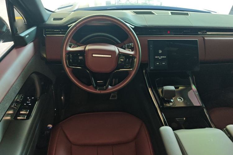 Used Land Rover Range Sport 2025 400 PS Dynamic SE Steering Wheel