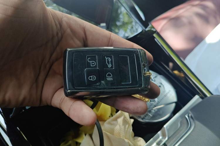 Used Land Rover Range Sport 2025 400PS Stealth Edition Vehicle Key