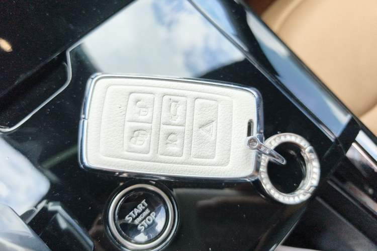Used Land Rover Range Sport 2025 400 PS Dynamic SE Vehicle Key