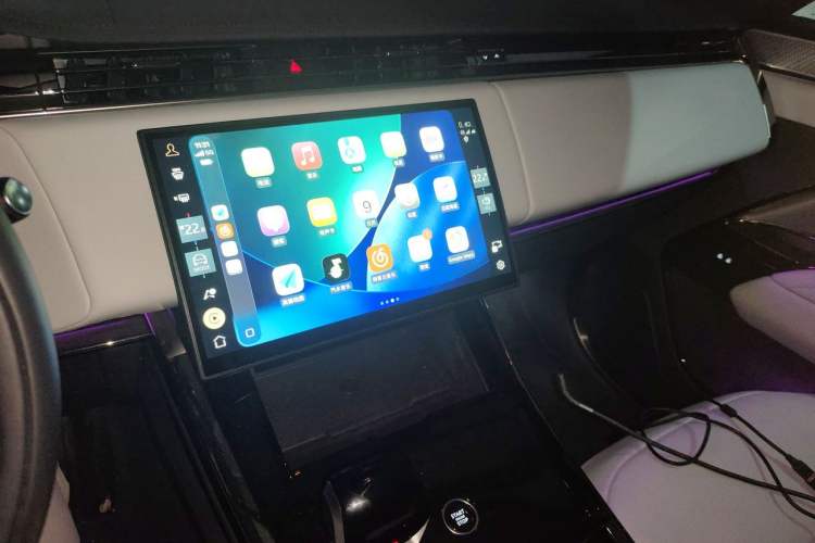 Used Land Rover Range Sport 2025 360 PS S Audio And AC Panel