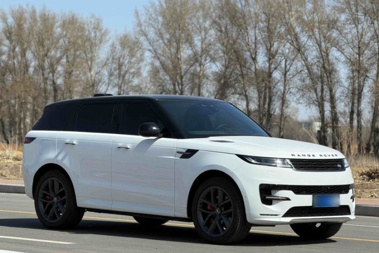 Used Land Rover Range Sport 2025 400 PS Dynamic SE Exterior 1