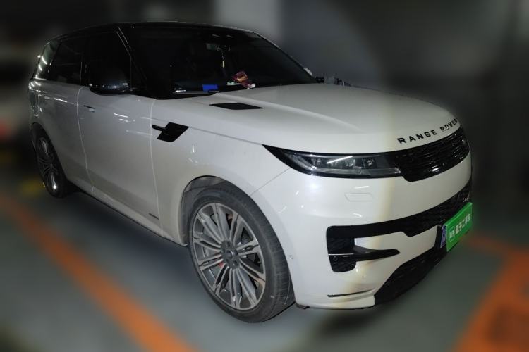 Used Land Rover Range Sport 2025 400 PS Flagship Version Front Right 45 Deg