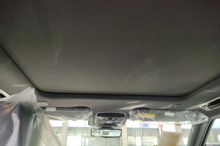 Used Land Rover Range Sport 2025 400 PS Dynamic SE Headliner