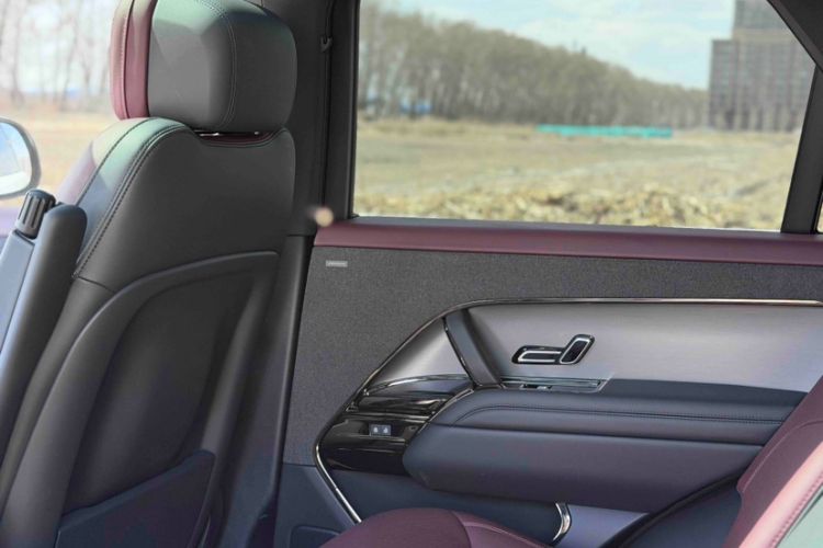 Used Land Rover Range Sport 2025 400 PS Dynamic SE Interior 5