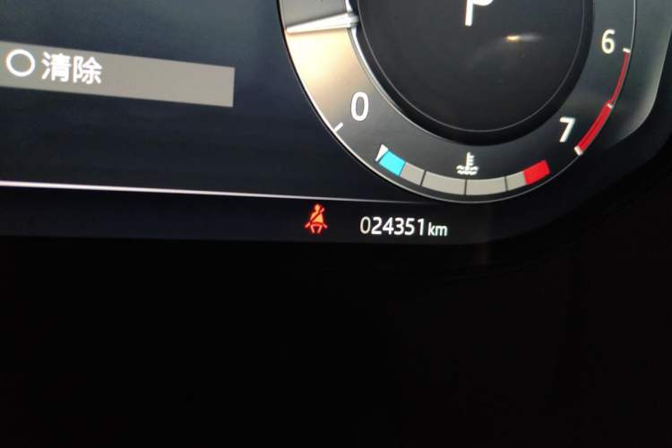 Used Land Rover Range Sport 2025 400 PS Flagship Version Odometer Close Up