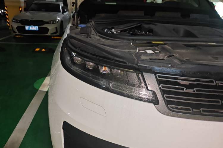Used Land Rover Range Sport 2025 400 PS Dynamic SE Right Front Headlight
